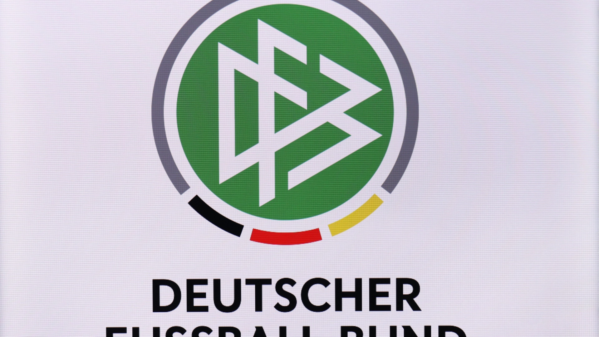 DFL-Proteste: Strafen für Leverkusen und Frankfurt