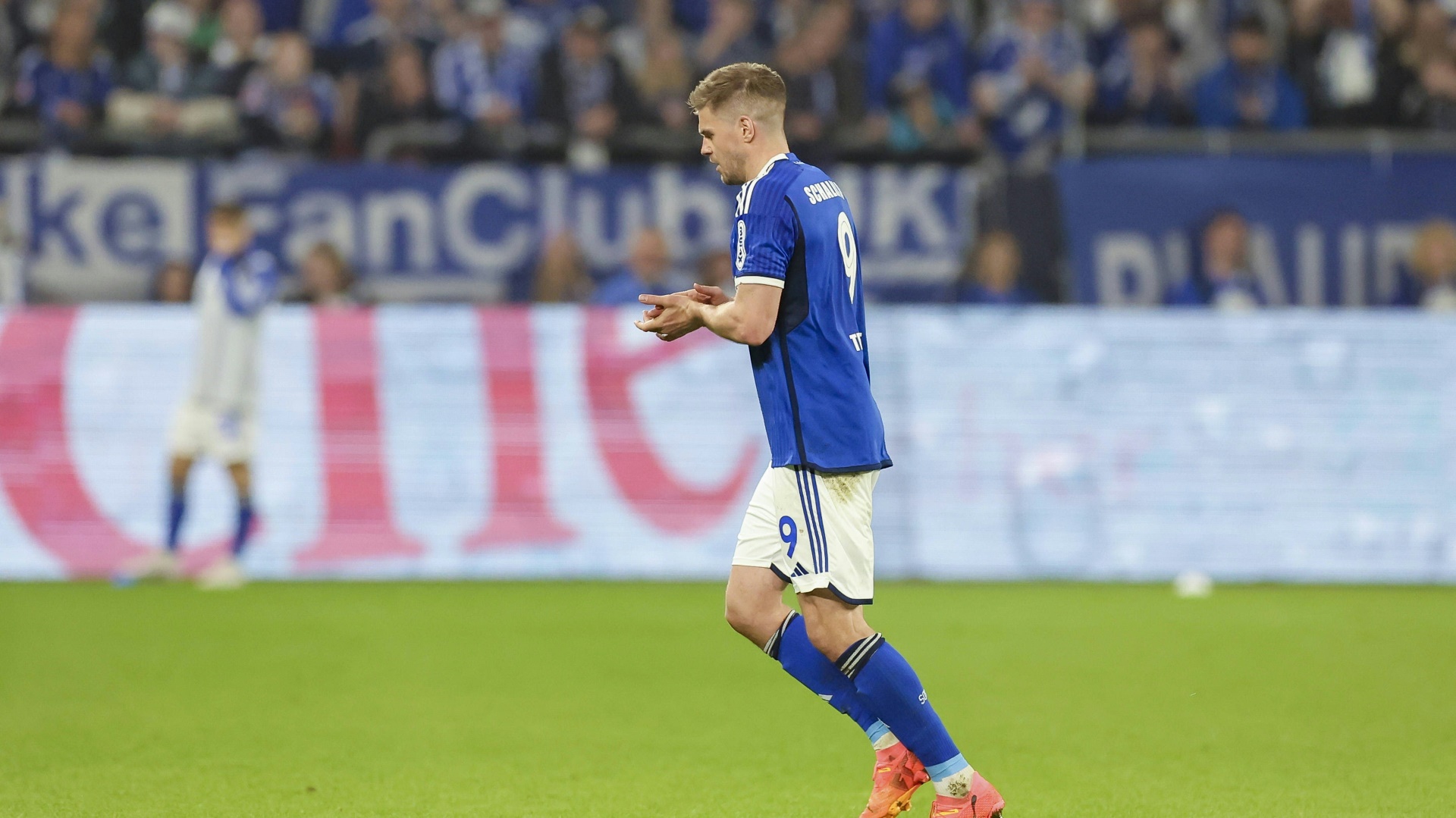 Streit um Verlegung: Osnabrück und Schalke mit Vorwürfen