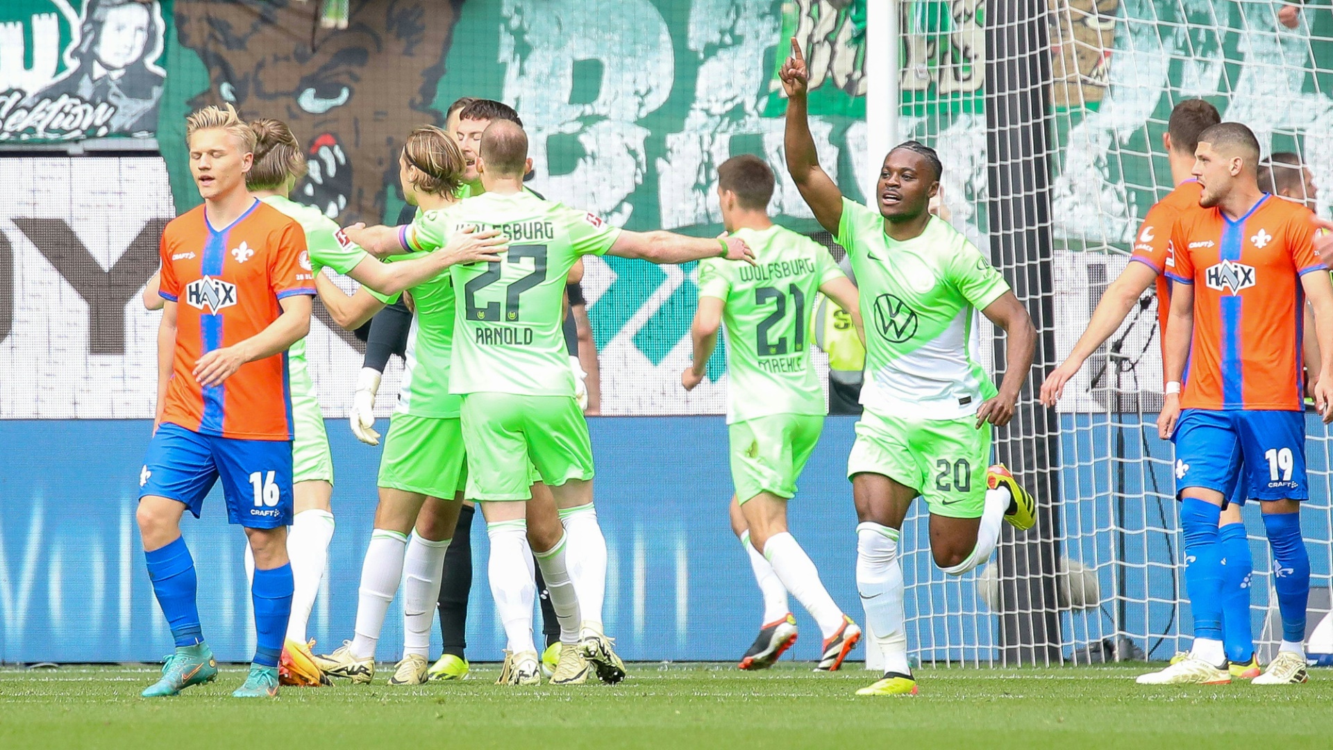 Klassenerhalt ganz nah: Wolfsburg ohne Mühe gegen Darmstadt