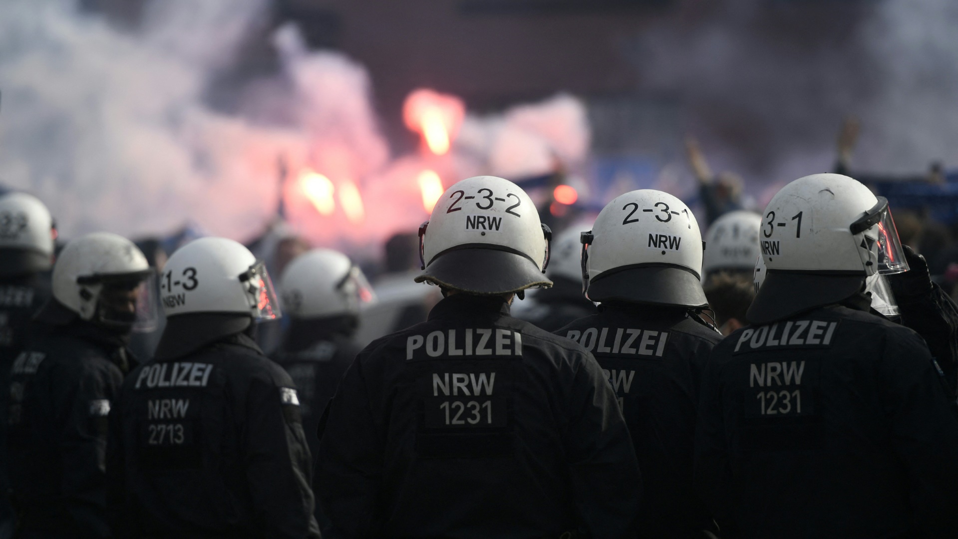 Polizeikosten-Streit: Entscheidung in Karlsruhe